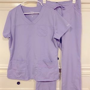 Nrg by Barco scrub set